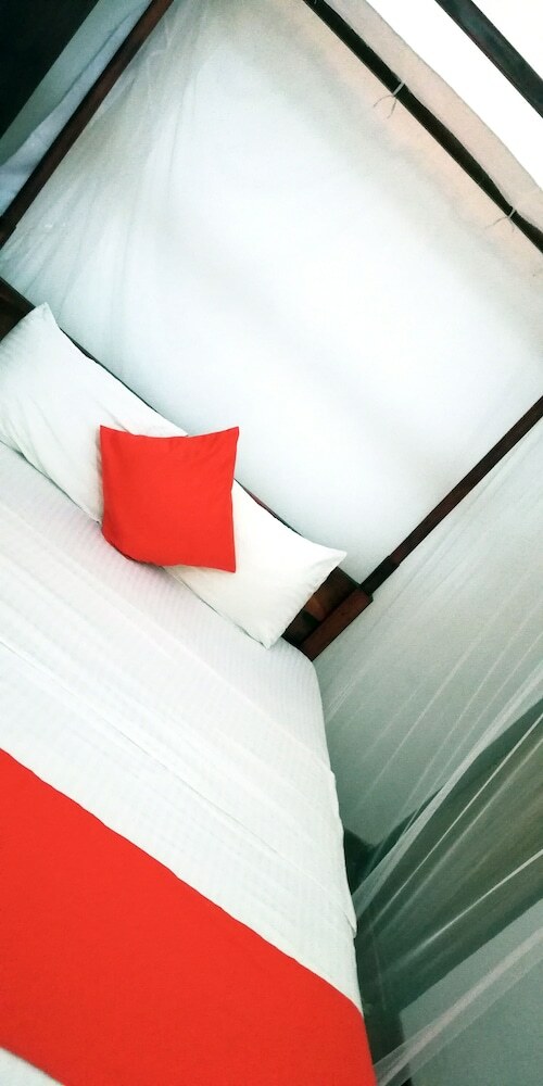 Hotel Ocean Voyage