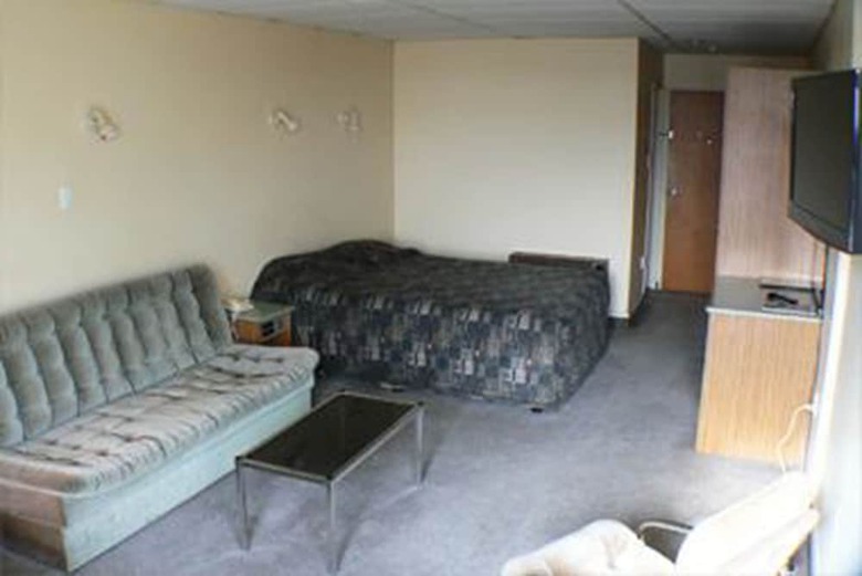Equestrian Hotel
