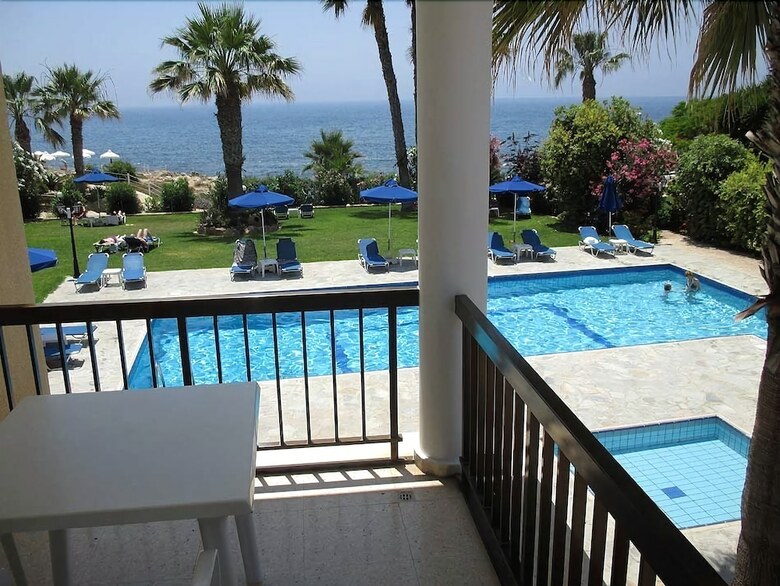 Rododafni Beach Apartments