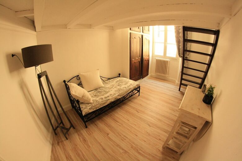 L'oustaria, Apartment - Old Town