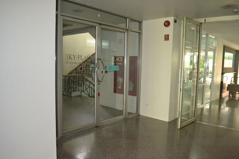 Sky Place Serviced Apartment