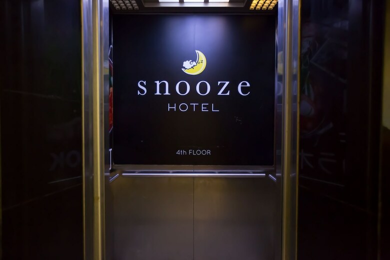 Snooze Hotel Thonglor Bangkok