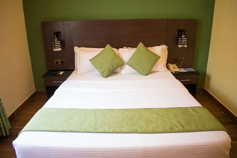 Atlantic Hotel And Suites