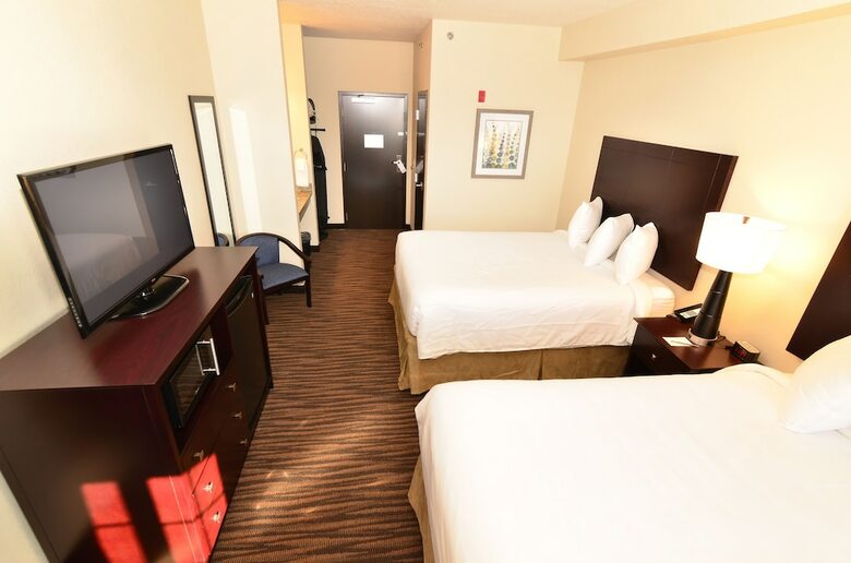 Hotel Cobblestone Inn & Suites - Holstein
