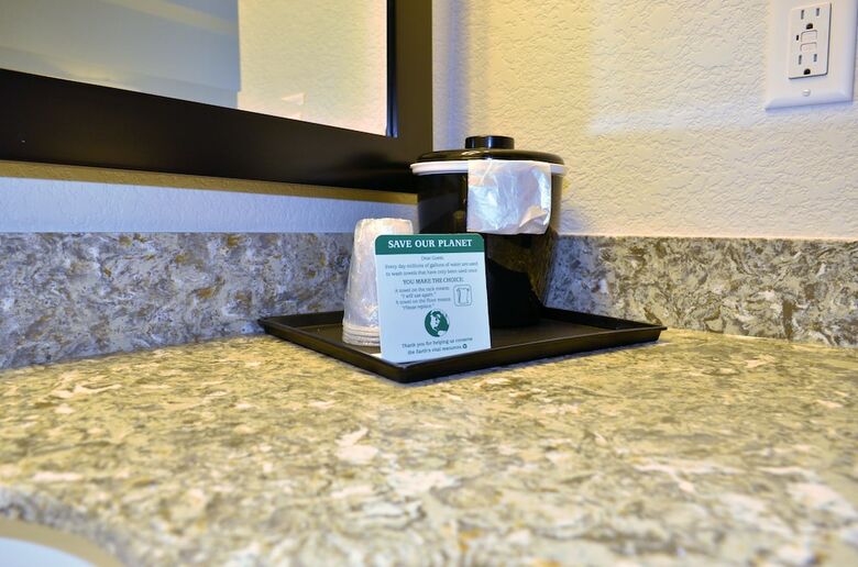 Hotel Cobblestone Inn & Suites - Holstein