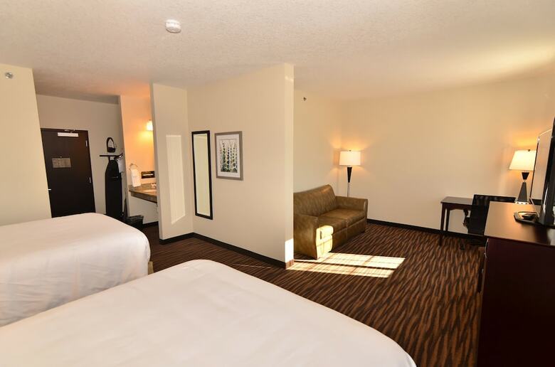 Hotel Cobblestone Inn & Suites - Holstein