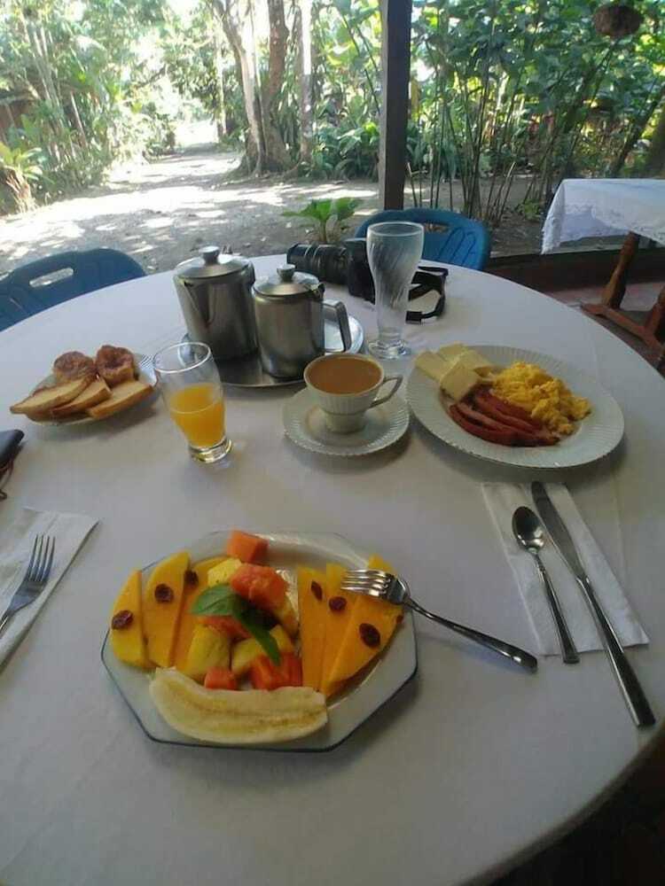 Posada La Gamba Rainforest Lodge