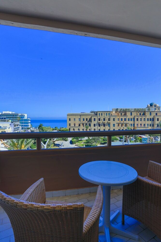 City Center Hotel