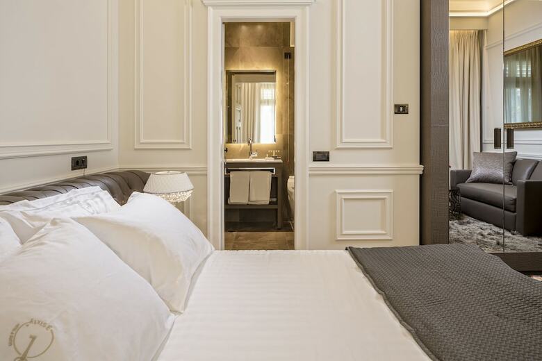 3sixty Hotel & Suites