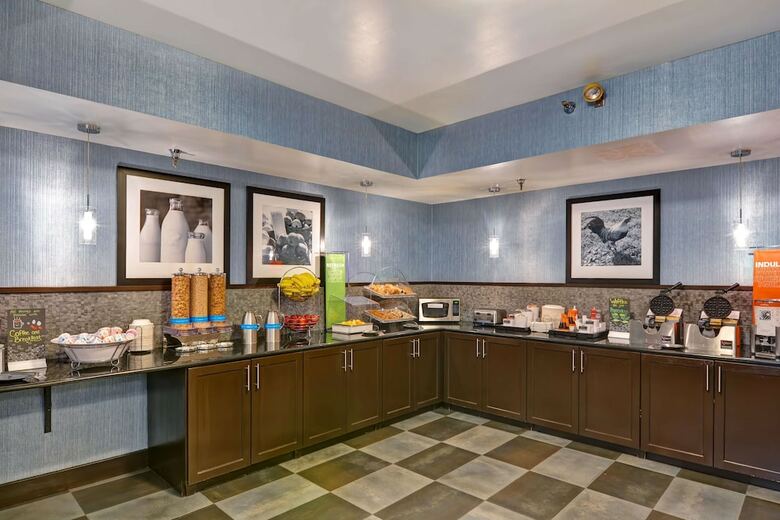 Hotel Hampton Inn State College