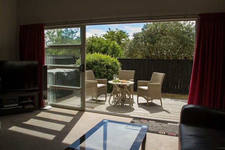 Martinborough Mews