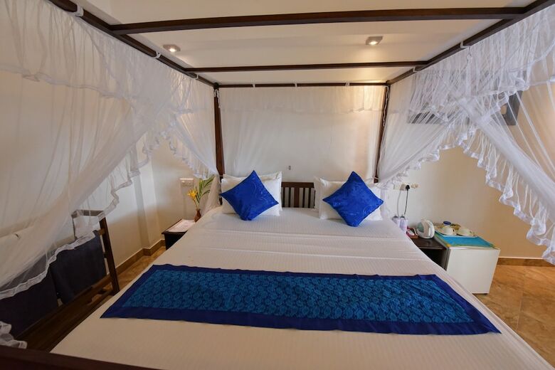 Hotel Blue Sky Beach Resort
