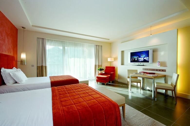 Monte-carlo Bay Hotel & Resort