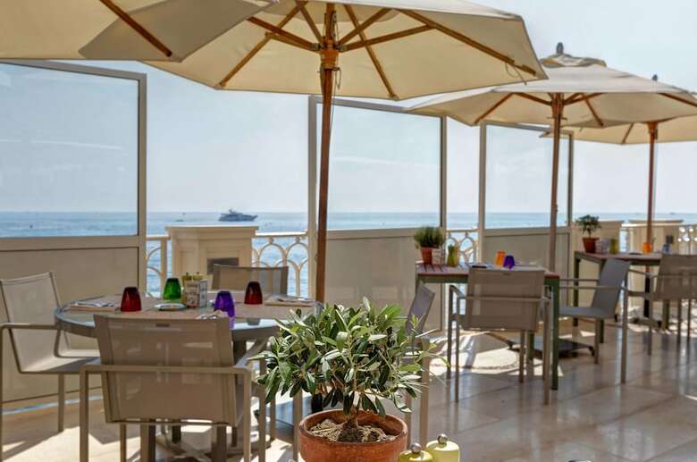 Monte-carlo Bay Hotel & Resort