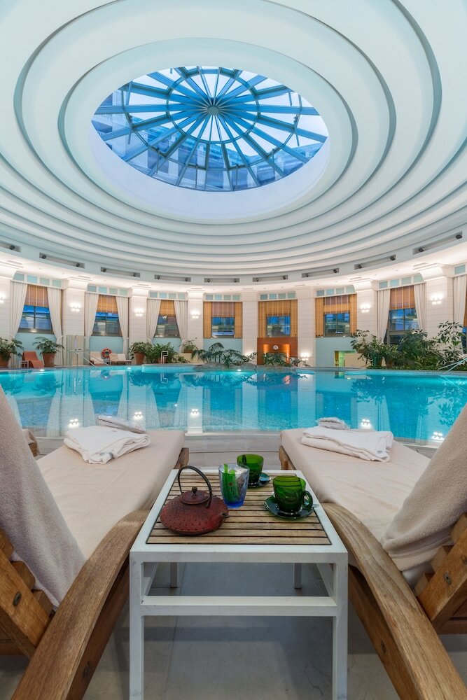 Monte-carlo Bay Hotel & Resort