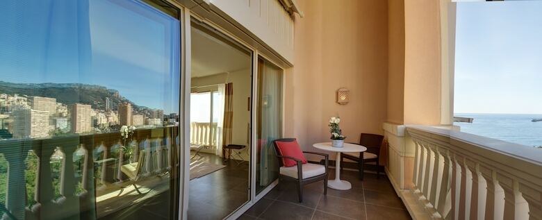 Monte-carlo Bay Hotel & Resort