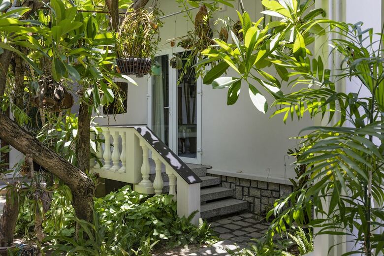 Hotel La Paloma Villa