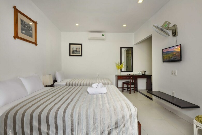 Hotel La Paloma Villa
