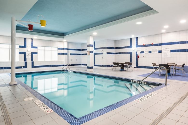 Hotel Holiday Inn Express & Suites Milton