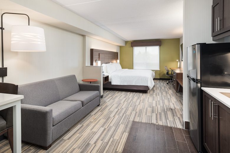 Hotel Holiday Inn Express & Suites Milton
