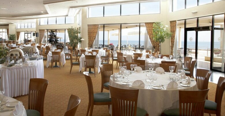 Hotel Ramada Plaza By Wyndham Thraki