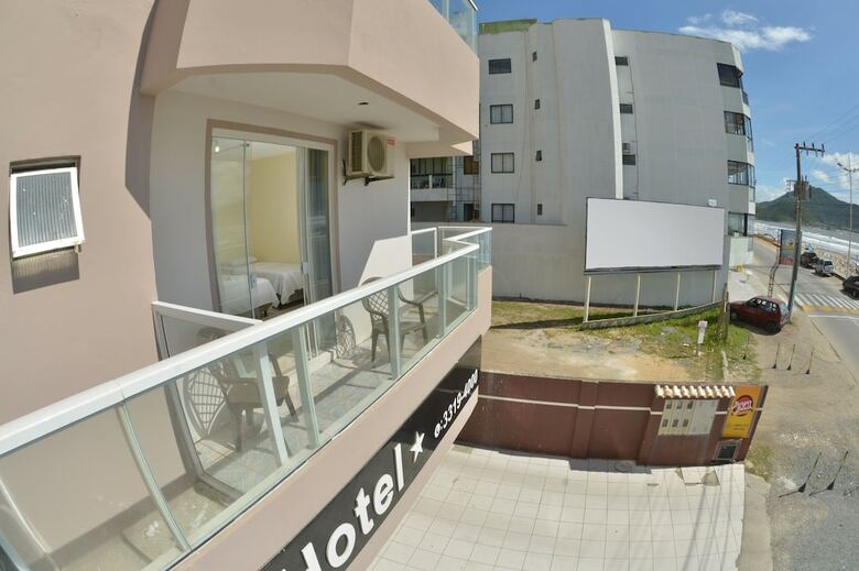Gravat� Praia Hotel