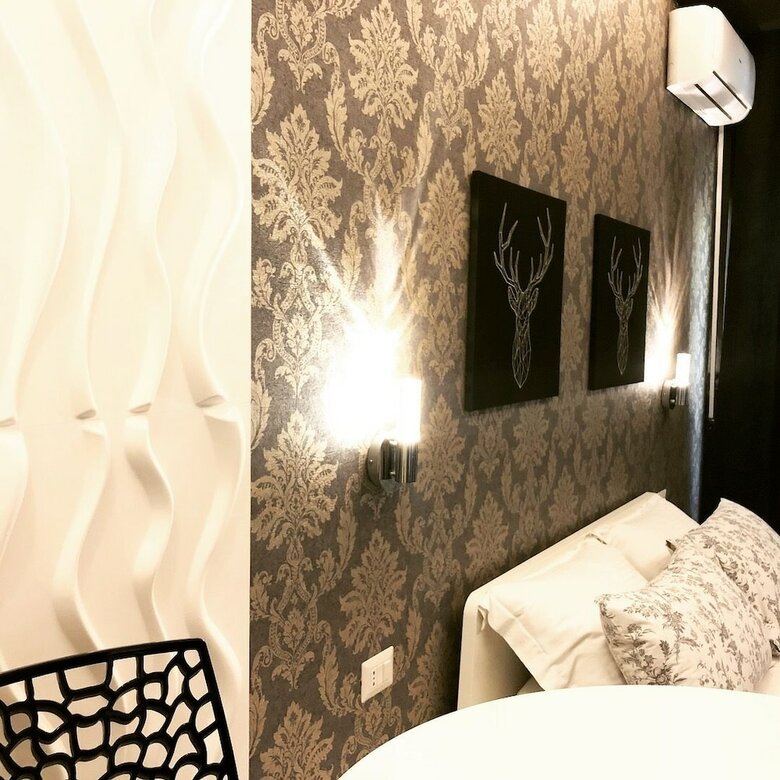 Bed & Breakfast Black & White G&g