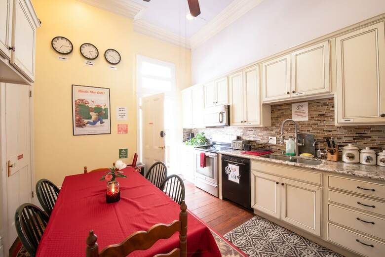 Hostal Auberge Nouvelle Orleans Hostel