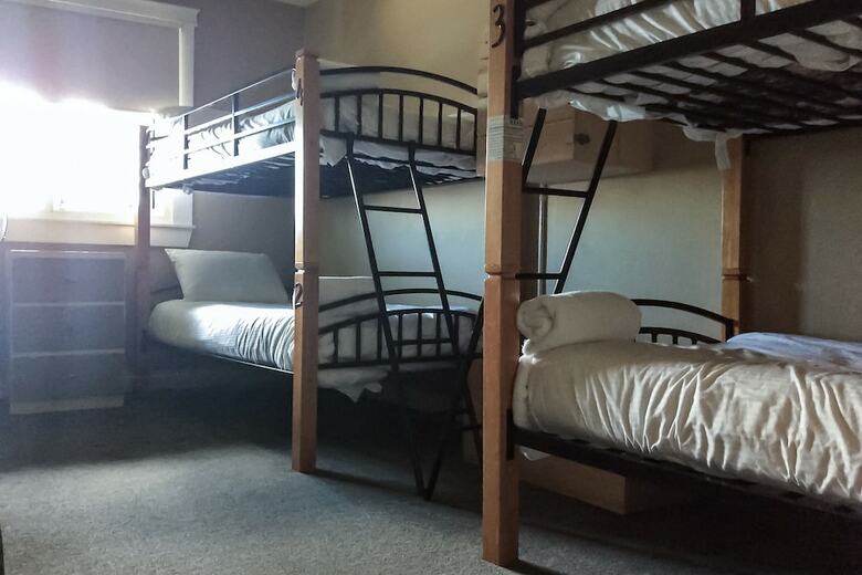 Hostal Painted Turtle Guesthouse