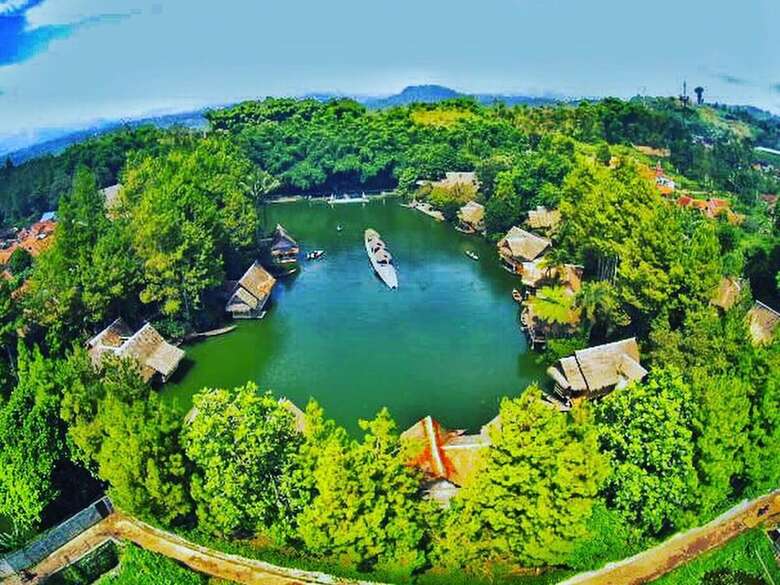 Hotel Kampung Sampireun Resort & Spa