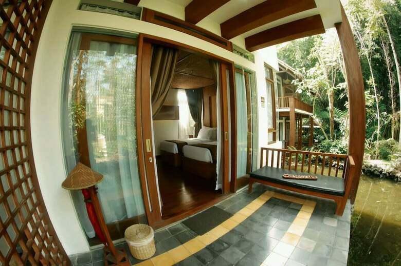 Hotel Kampung Sampireun Resort & Spa