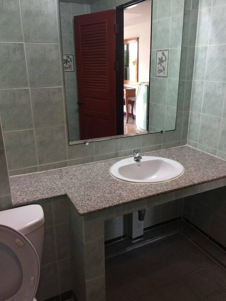 Hotel Veerachai Court
