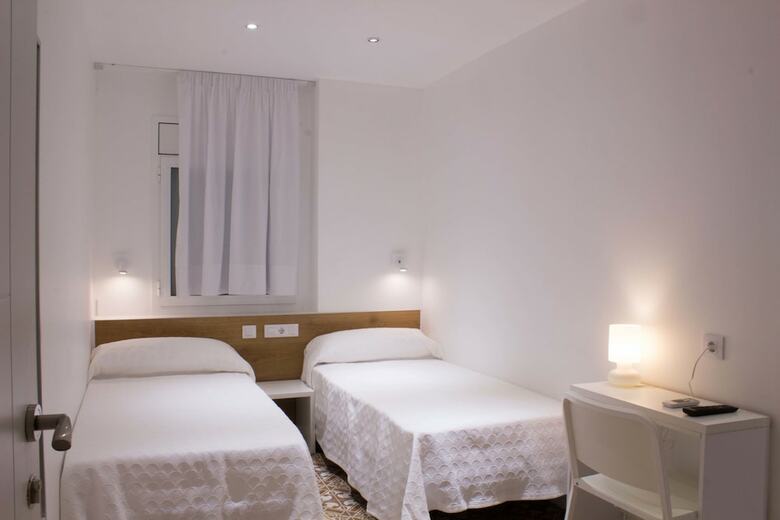 Hostal Nova