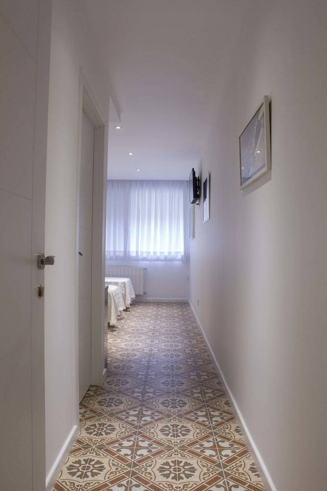 Hostal Nova