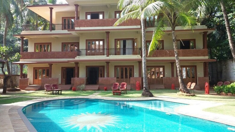 Hotel Pirache Home