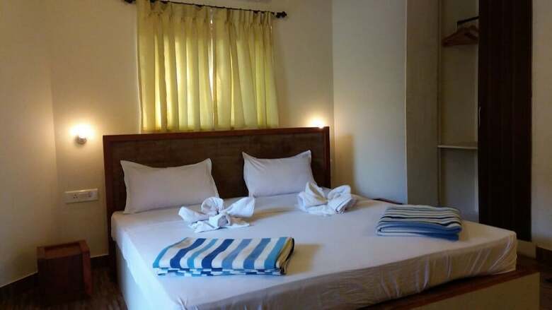 Hotel Pirache Home