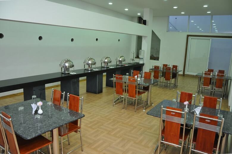 Oyo 1870 Hotel Rt Hill View