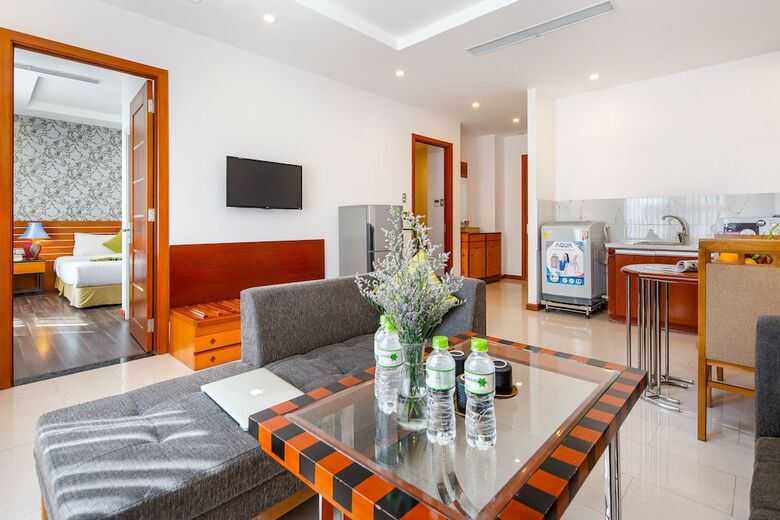 Richico Apartments And Hotel