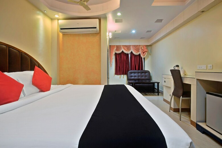 Capital O 1585 Hotel Palash Residency