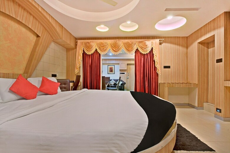 Capital O 1585 Hotel Palash Residency