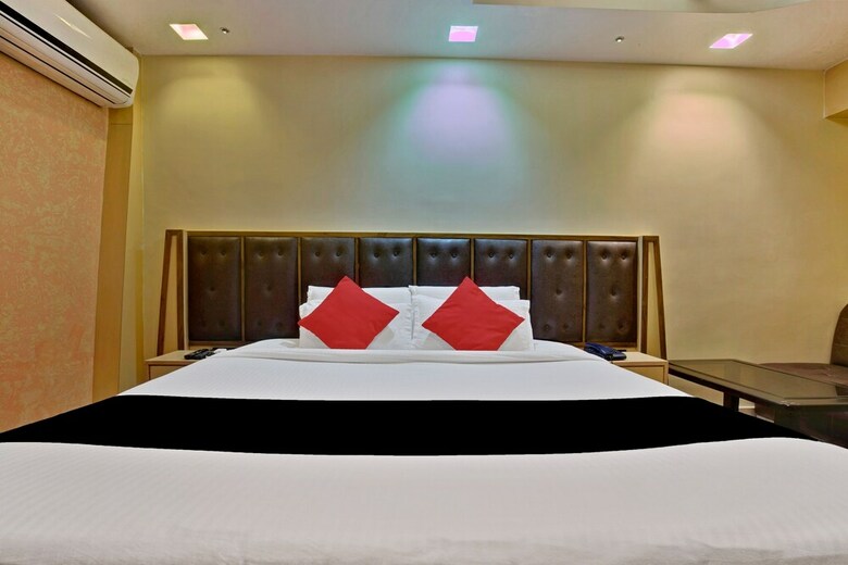 Capital O 1585 Hotel Palash Residency