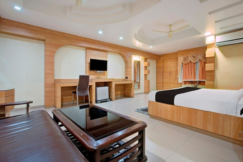 Capital O 1585 Hotel Palash Residency