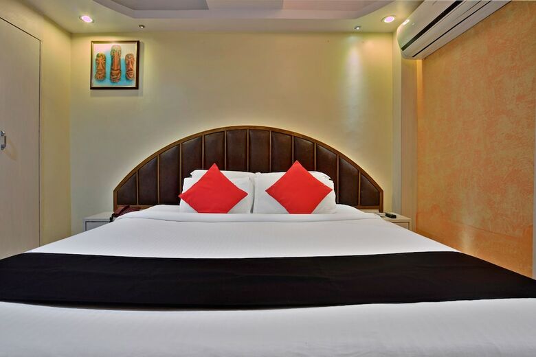 Capital O 1585 Hotel Palash Residency