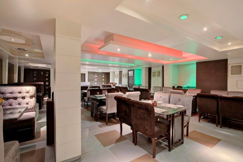Capital O 1585 Hotel Palash Residency