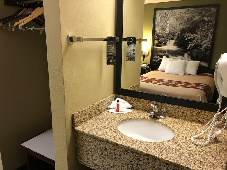 Motel Super 8 By Wyndham Lagrande