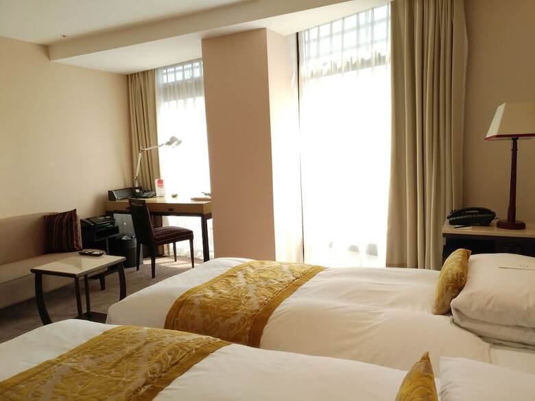 Hotel Landmark Inn