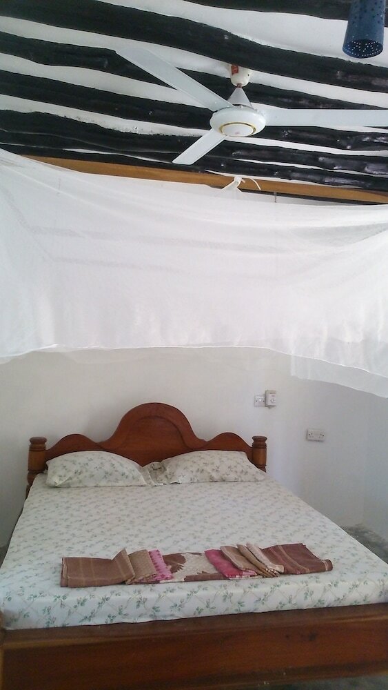 Bed & Breakfast Villa Michamvi Kae Beach