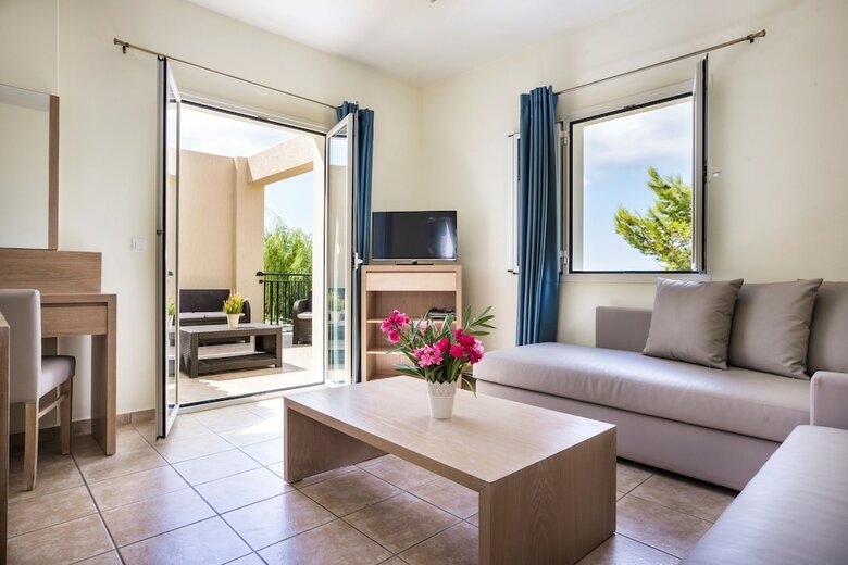 Apartamentos Dionysos Village Resort