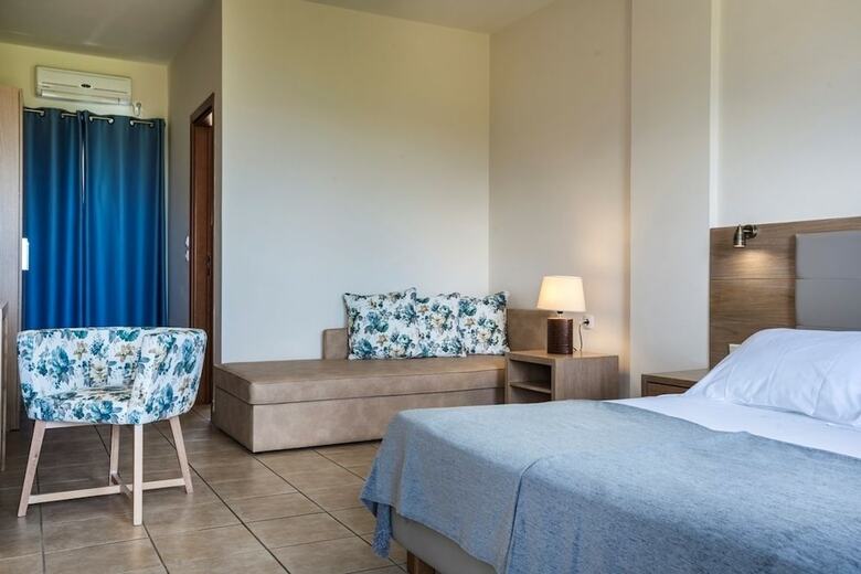 Apartamentos Dionysos Village Resort