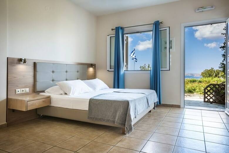 Apartamentos Dionysos Village Resort